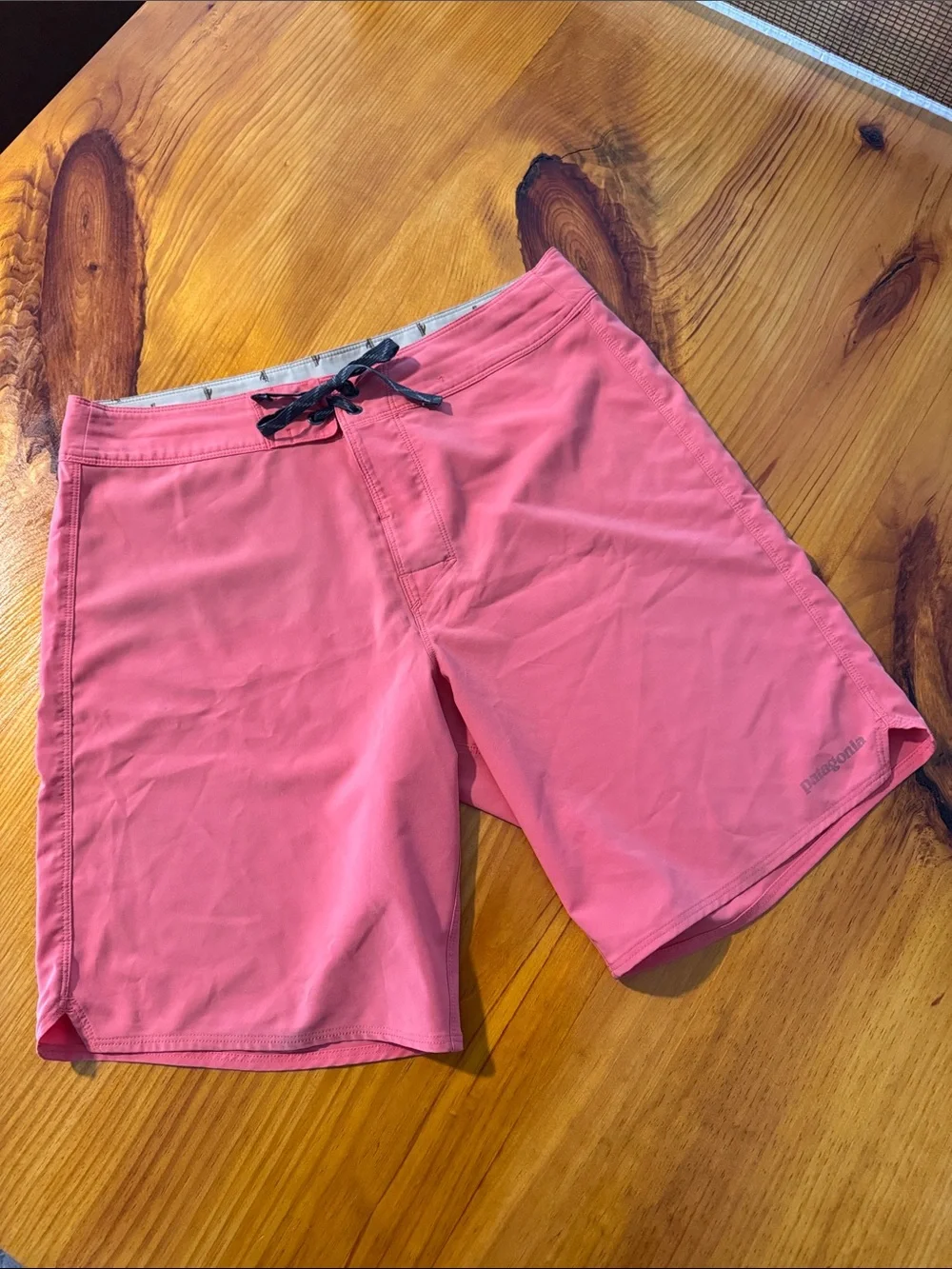 Patagonia Coral Pink Men's Swim Board Shorts. Size 32